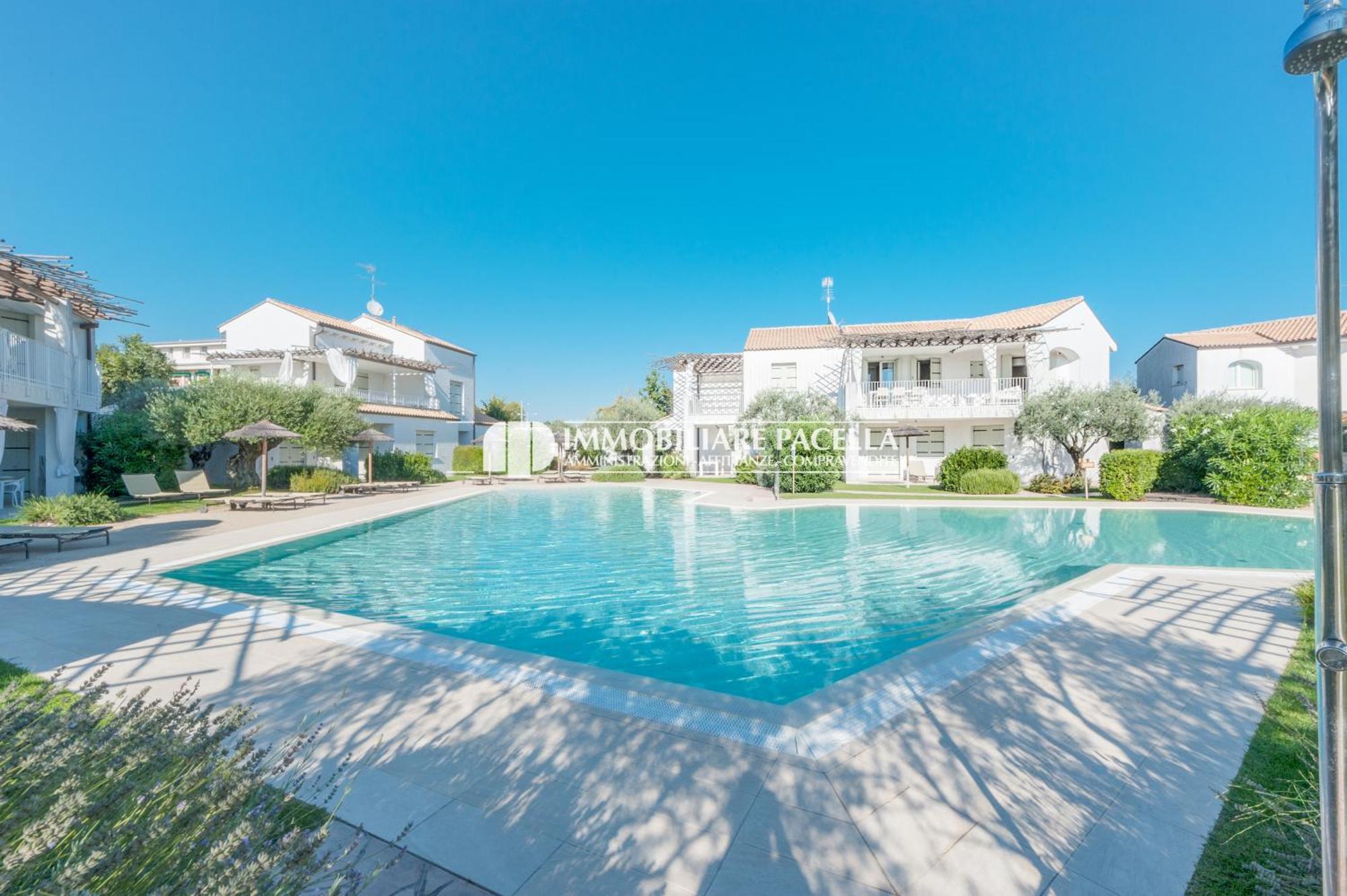 Villaggio Les Maisons - Immobiliare Pacella *